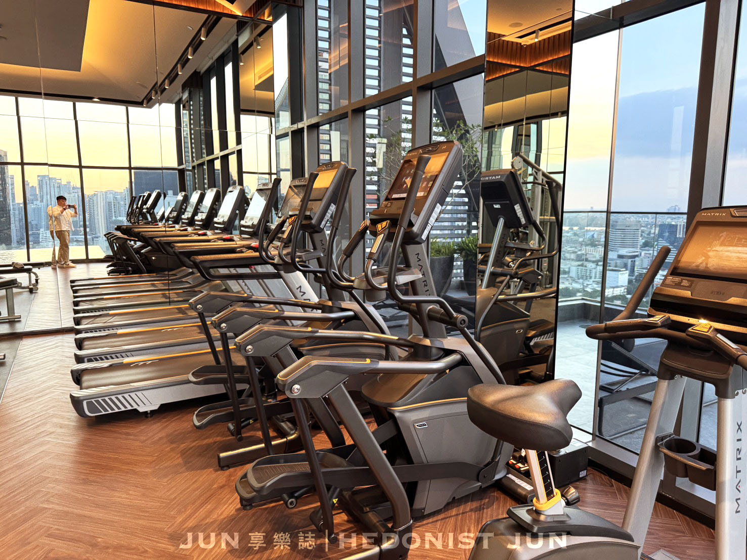 《泰國‧曼谷》InterContinental Bangkok Sukhumvit By IHG-曼谷奢華風洲際酒店 無邊際泳池與豐盛早餐亮眼