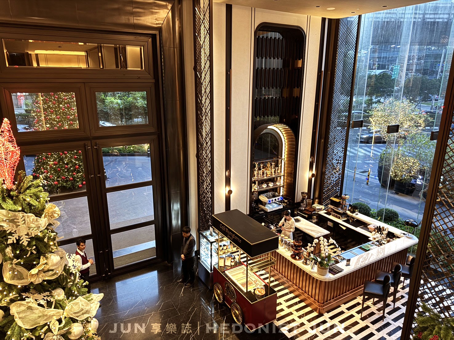《泰國‧曼谷》InterContinental Bangkok Sukhumvit By IHG-曼谷奢華風洲際酒店 無邊際泳池與豐盛早餐亮眼