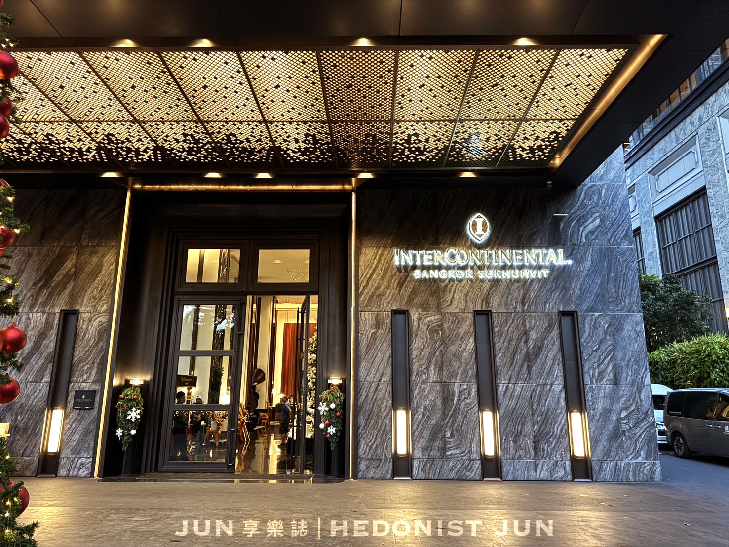 《泰國‧曼谷》InterContinental Bangkok Sukhumvit By IHG-曼谷奢華風洲際酒店 無邊際泳池與豐盛早餐亮眼