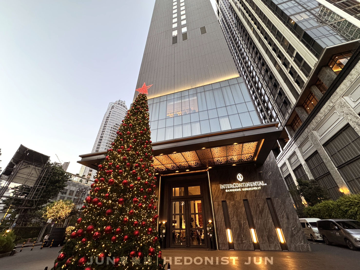《泰國‧曼谷》InterContinental Bangkok Sukhumvit By IHG-曼谷奢華風洲際酒店 無邊際泳池與豐盛早餐亮眼