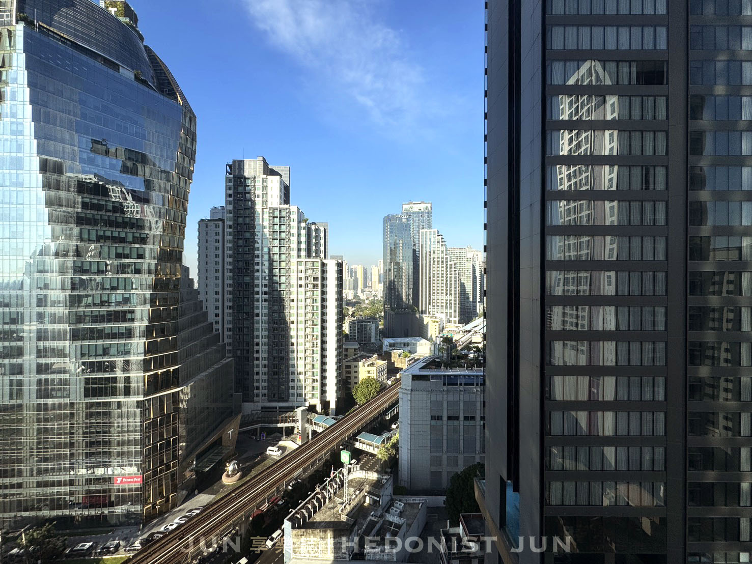 《泰國‧曼谷》InterContinental Bangkok Sukhumvit By IHG-曼谷奢華風洲際酒店 無邊際泳池與豐盛早餐亮眼