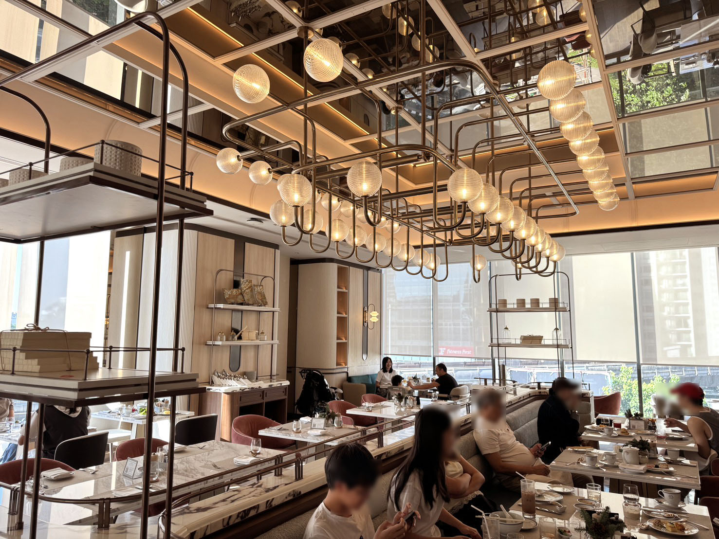《泰國‧曼谷》InterContinental Bangkok Sukhumvit By IHG-曼谷奢華風洲際酒店 無邊際泳池與豐盛早餐亮眼