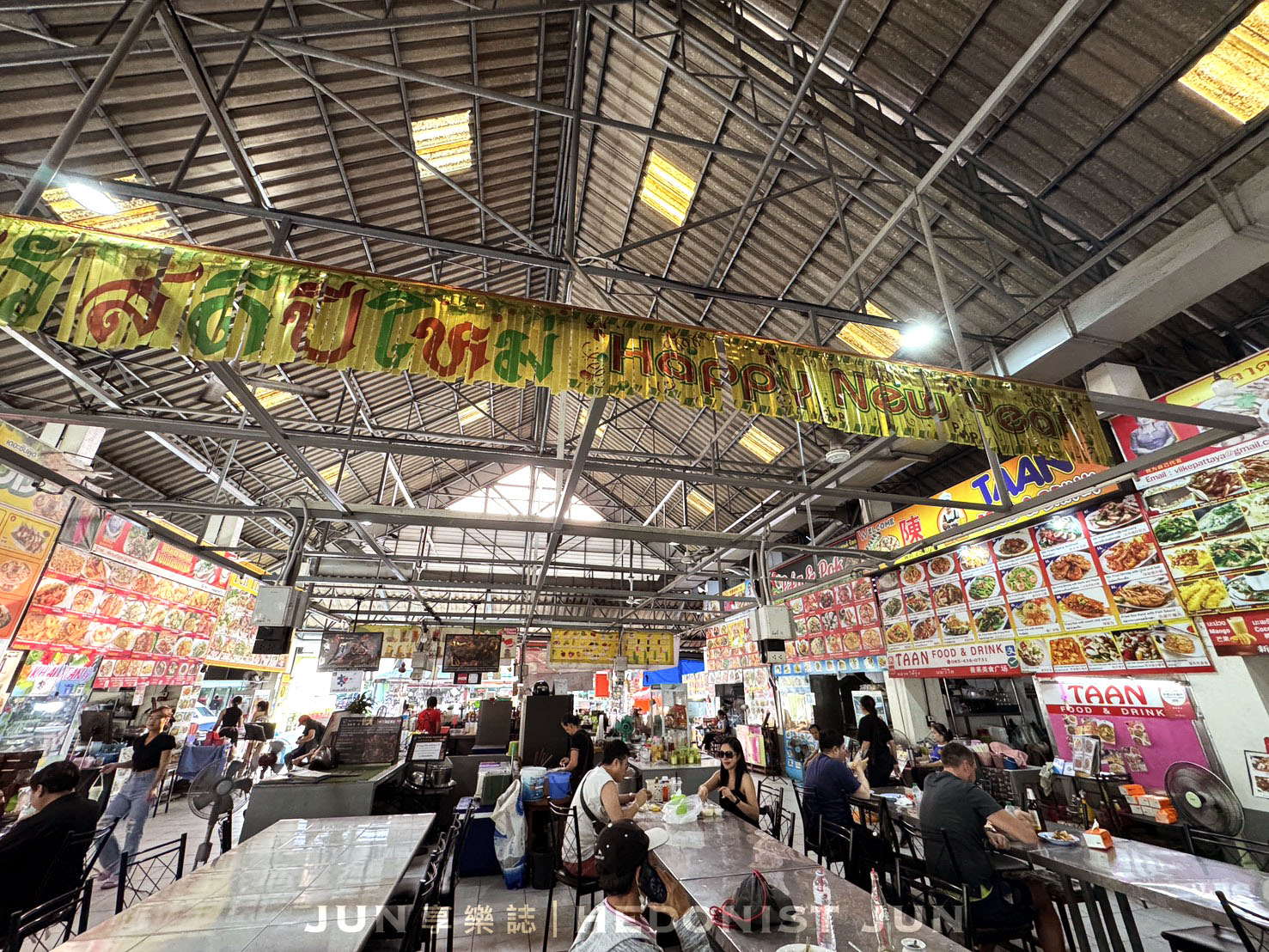 《泰國‧芭達雅》TAAN FOOD&DRINK-芭達雅必吃華人熱炒 便宜美味小心吃太飽 - 第26張圖 《泰國‧芭達雅》TAAN FOOD&DRINK-芭達雅必吃華人熱炒 便宜美味小心吃太飽