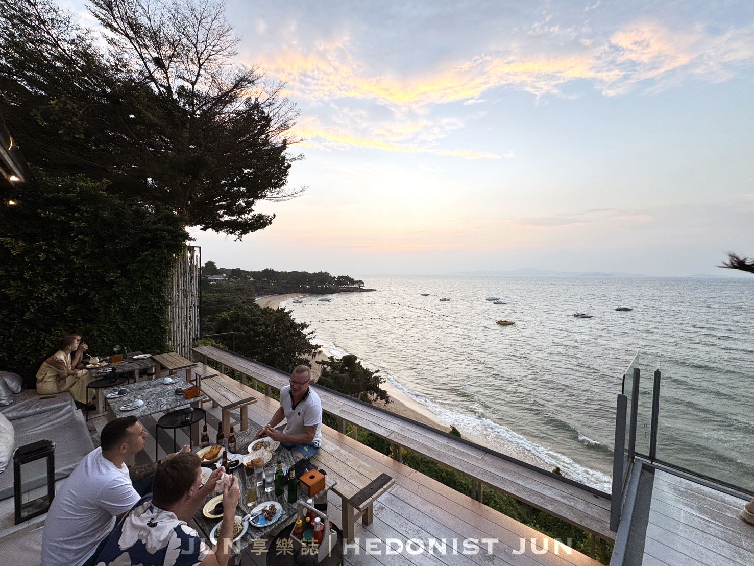 《泰國‧芭達雅》The Sky Gallery-芭達雅海角懸崖鳥巢餐廳 無敵海景心曠神怡