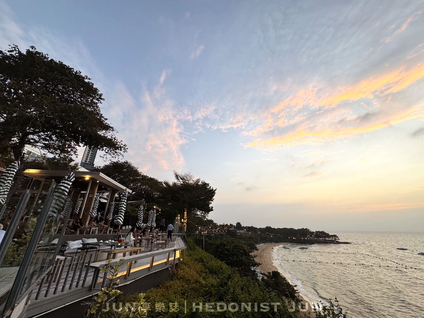 《泰國‧芭達雅》The Sky Gallery-芭達雅海角懸崖鳥巢餐廳 無敵海景心曠神怡