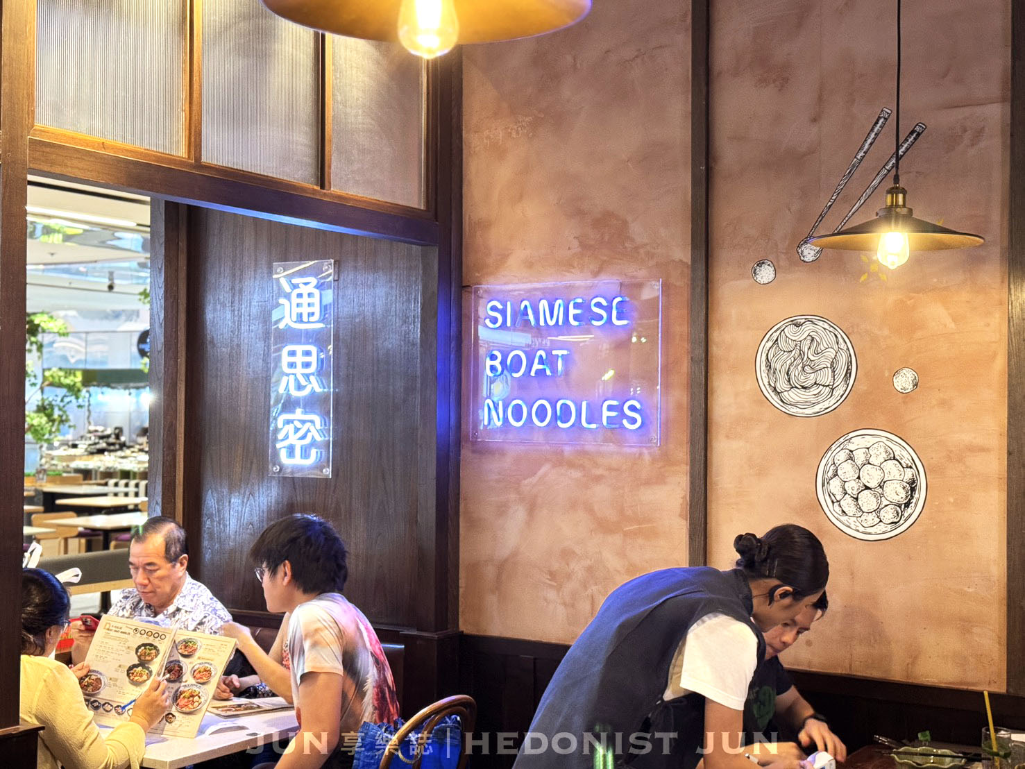 《泰國‧曼谷》Thong Smith通思密(Central Embassy)- 泰國船麵界頂流 豪華版竟然還有澳洲和牛