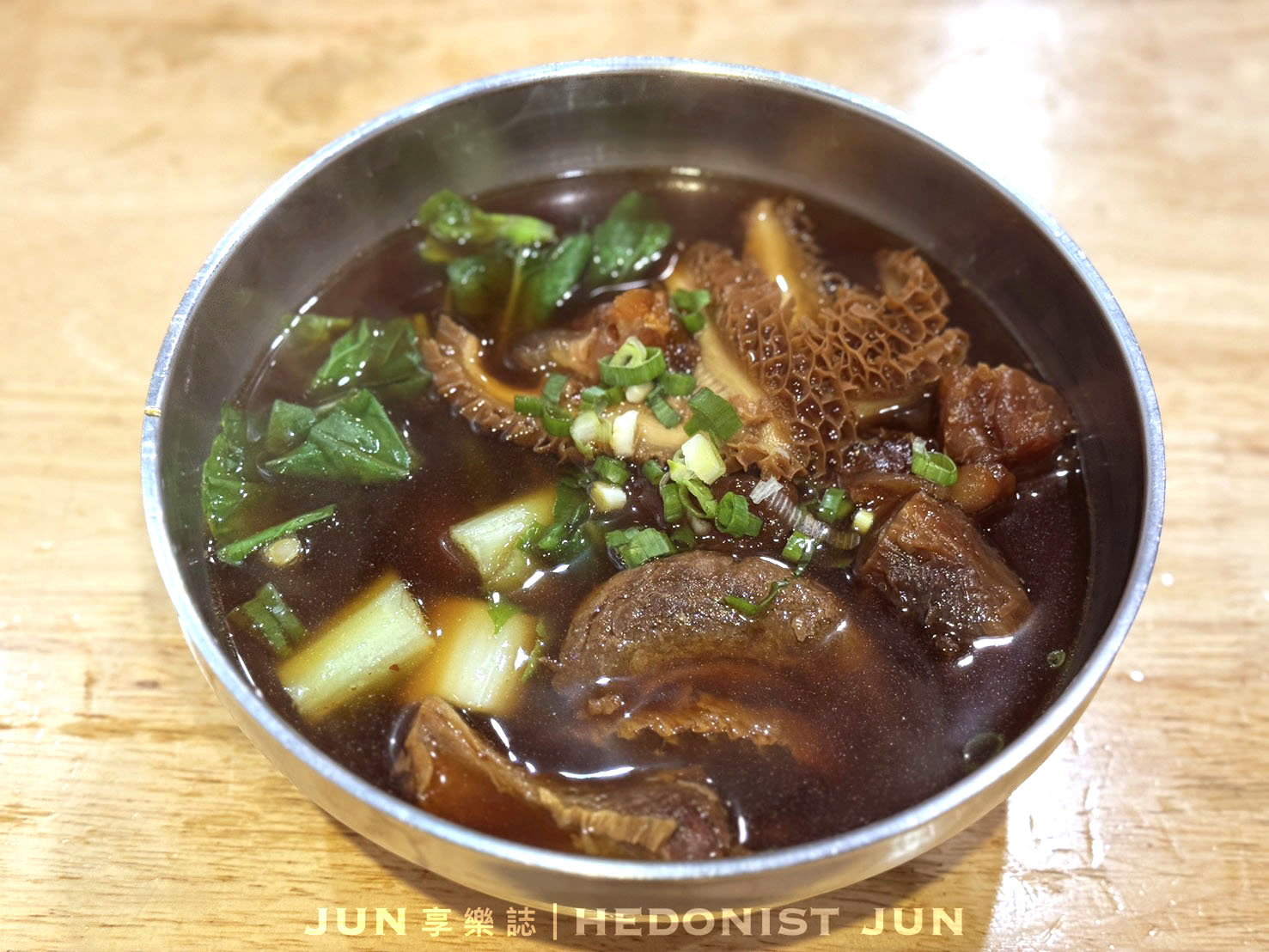 《新北‧三重》蔣老爹麵食館(三重總店)-樸實無華水餃、乾拌麵、牛肉麵 越吃越雋永