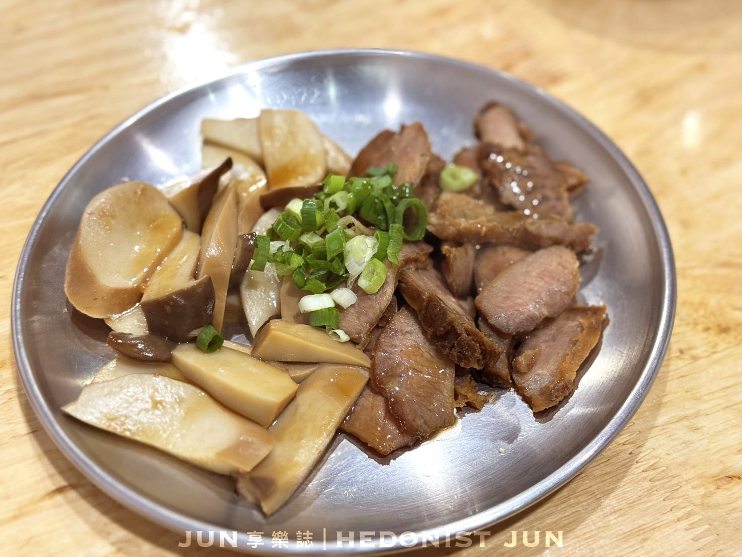 《新北‧三重》蔣老爹麵食館(三重總店)-樸實無華水餃、乾拌麵、牛肉麵 越吃越雋永