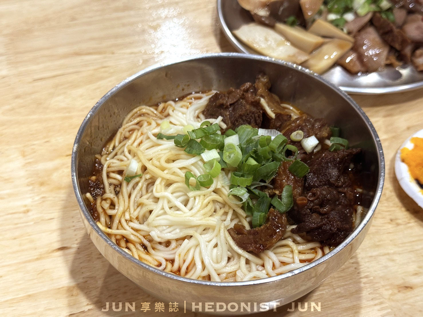 《新北‧三重》蔣老爹麵食館(三重總店)-樸實無華水餃、乾拌麵、牛肉麵 越吃越雋永