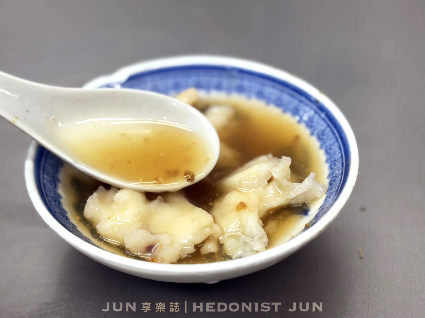 《新北‧三重》朱記花枝羹-一甲子只賣花枝羹米粉炒 亭仔腳發現古早味美食