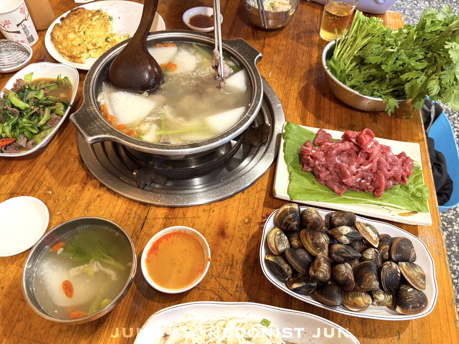 《台北‧中山》林家蔬菜羊肉爐-吃完無負擔的蔬菜湯底溫體羊肉爐 必比登推薦 - 第14張圖 《台北‧中山》林家蔬菜羊肉爐-吃完無負擔的蔬菜湯底溫體羊肉爐 必比登推薦
