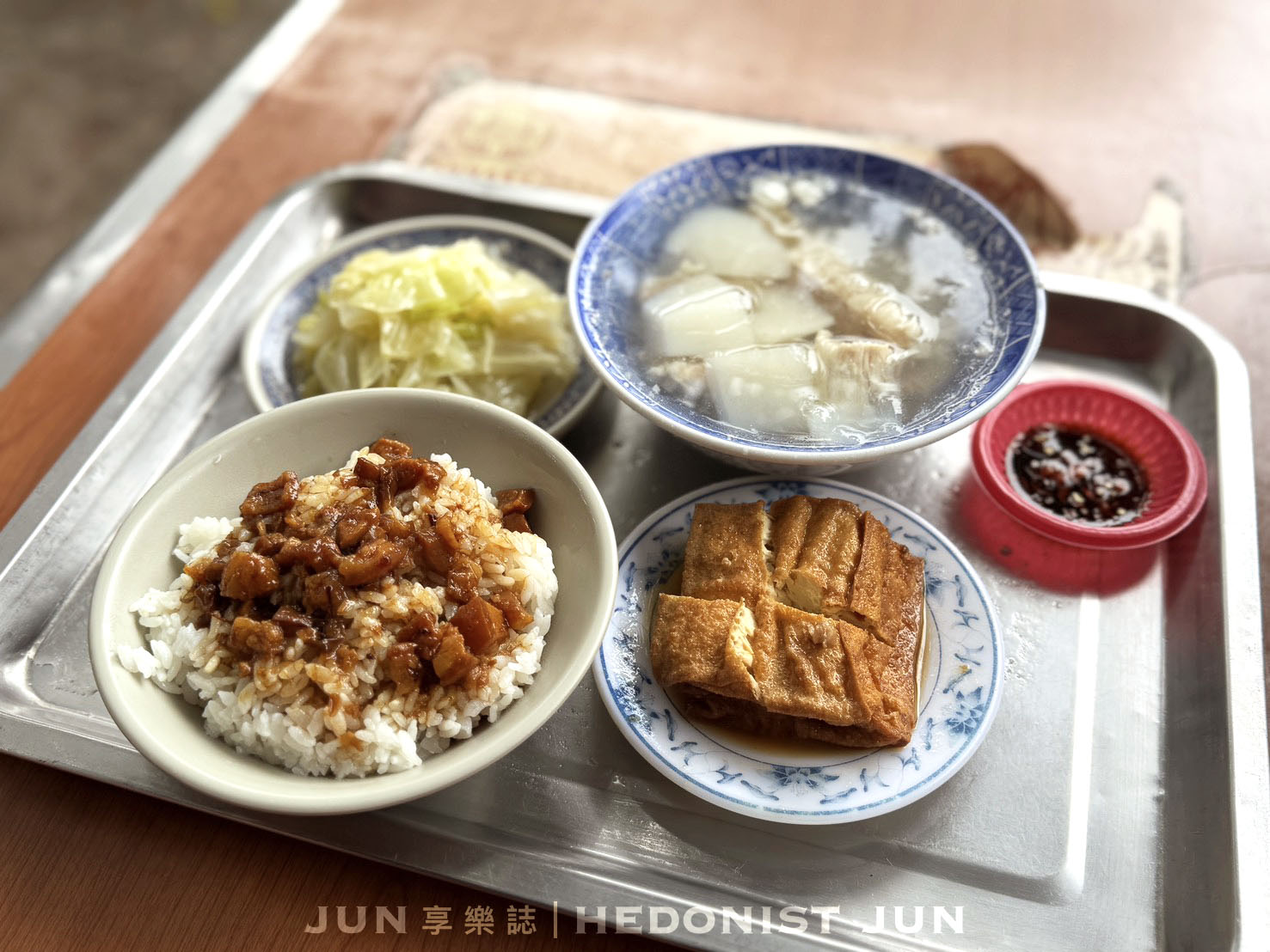 《台北‧大同》阿桂姨原汁排骨湯-淡然有味原汁排骨湯 廟口50年老字號飄香