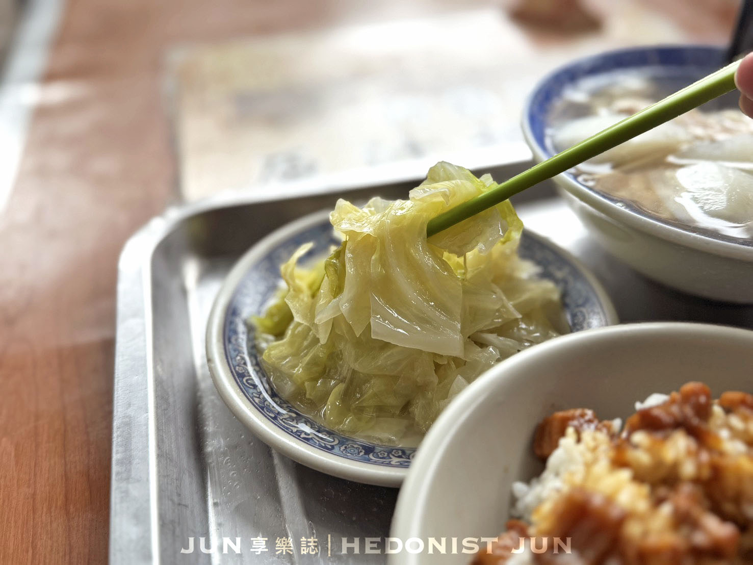 《台北‧大同》阿桂姨原汁排骨湯-淡然有味原汁排骨湯 廟口50年老字號飄香