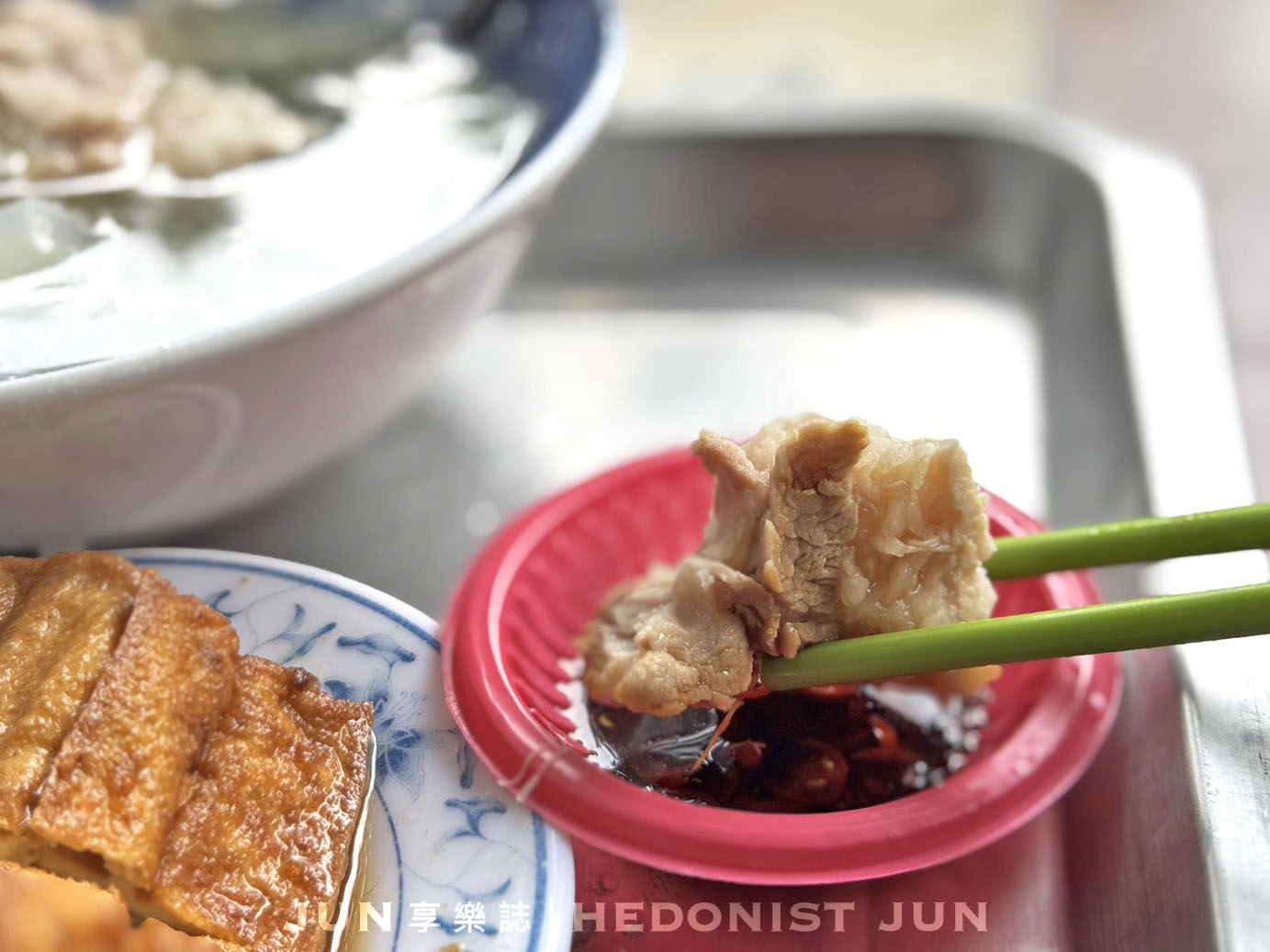 《台北‧大同》阿桂姨原汁排骨湯-淡然有味原汁排骨湯 廟口50年老字號飄香