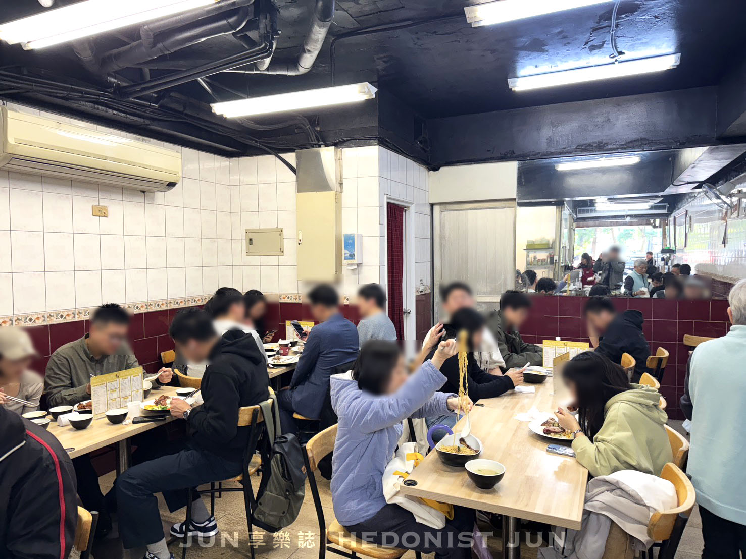 《台北‧中山》家鴻燒鵝-銷魂燒鵝腿每日限量 30年港式燒臘台北最強