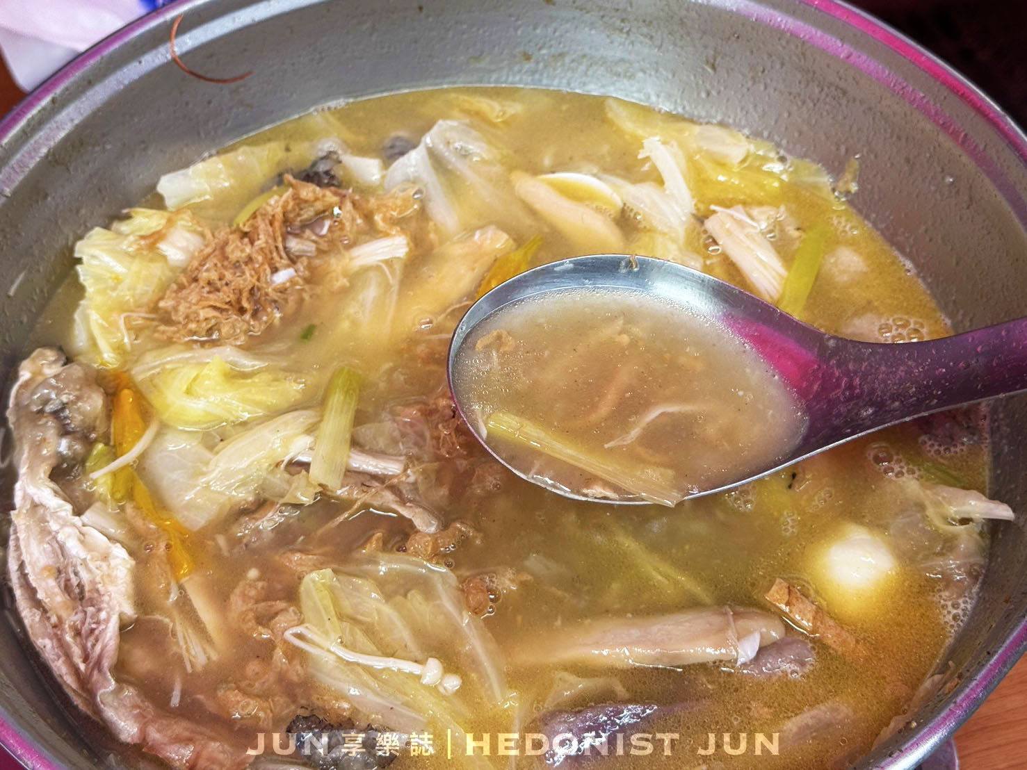 《台北‧大同》阿錦砂鍋魚頭-榕樹下砂鍋魚頭料多味美 家常菜古早味手藝一絕