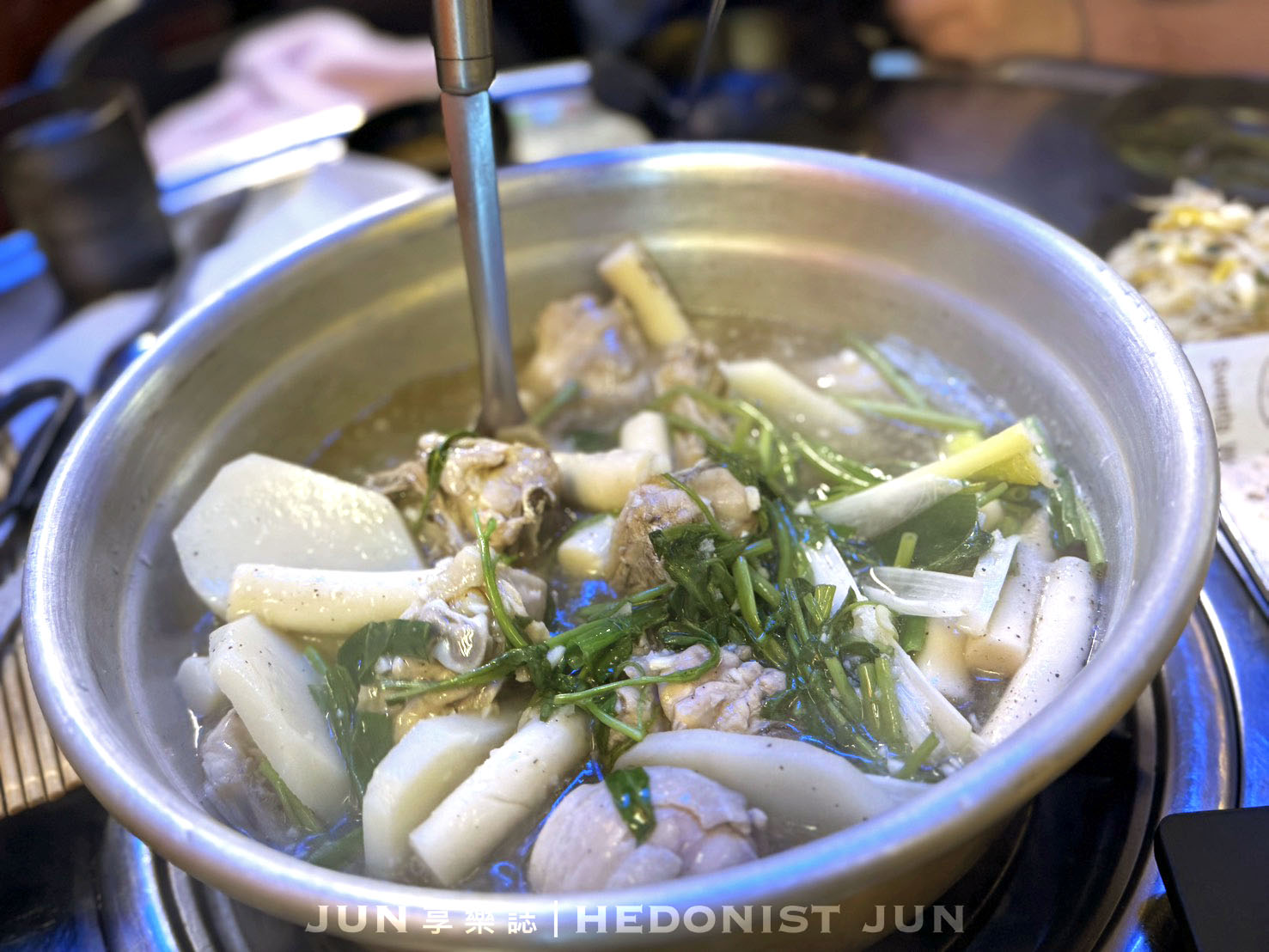 《台北‧大同》鐘路大多力韓雞湯-清燉雞湯吃了好有力 獨特韓式餐點很在地