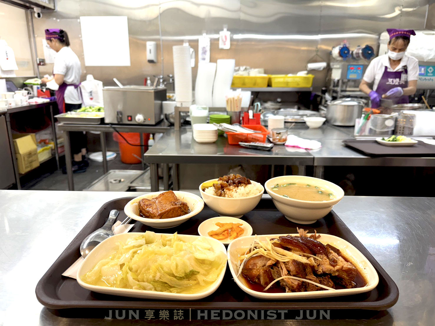 《新北‧三重》五燈獎豬腳飯-老店滷肉飄香海外 三重旗艦店好氣派 - 第12張圖 《新北‧三重》五燈獎豬腳飯-老店滷肉飄香海外 三重旗艦店好氣派