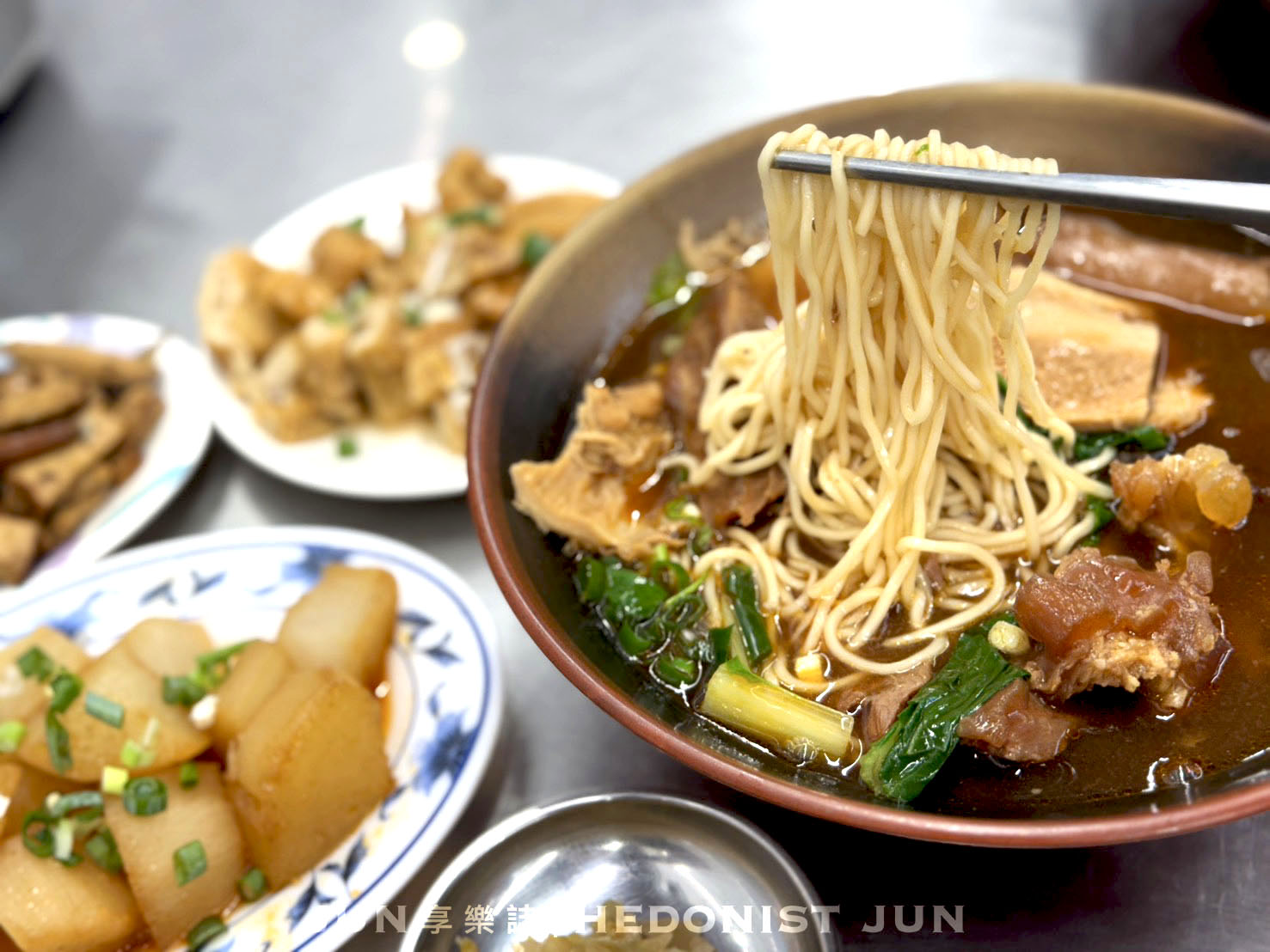 《台北‧北投》粟家牛肉麵(總店)-在地老饕最推牛肉麵店 北投三大名店之一 - 第2張圖 《台北‧北投》粟家牛肉麵(總店)-在地老饕最推牛肉麵店 北投三大名店之一