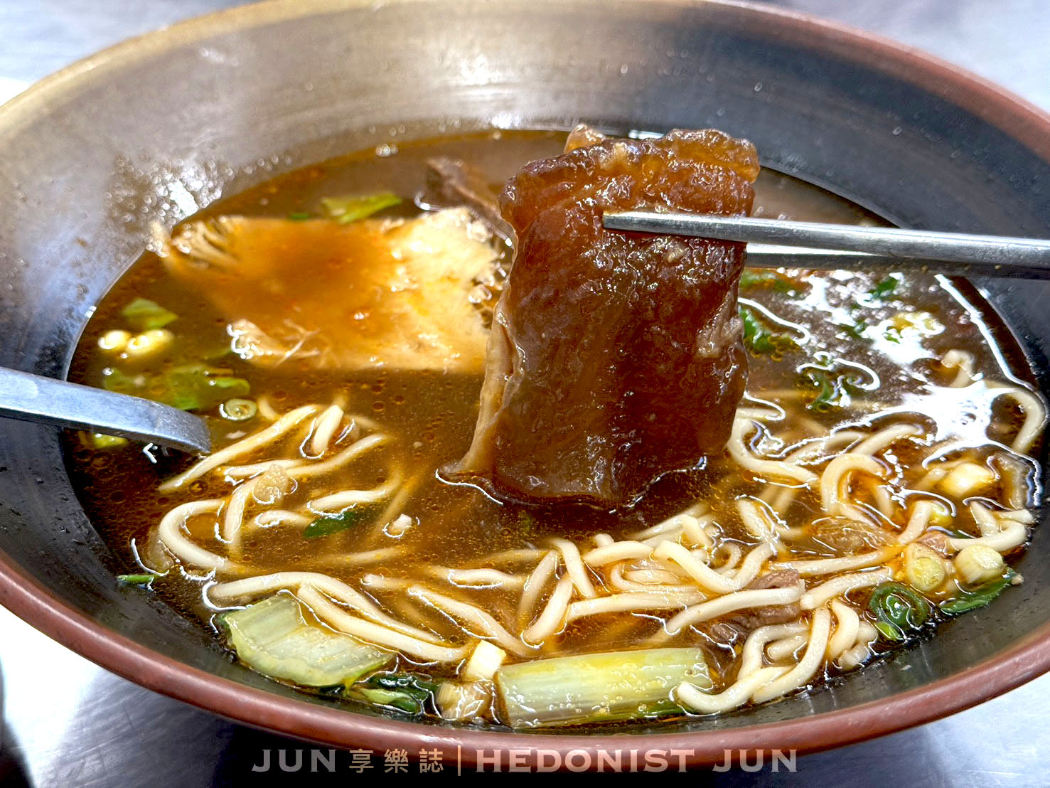 《台北‧北投》粟家牛肉麵(總店)-在地老饕最推牛肉麵店 北投三大名店之一 - 第27張圖 《台北‧北投》粟家牛肉麵(總店)-在地老饕最推牛肉麵店 北投三大名店之一