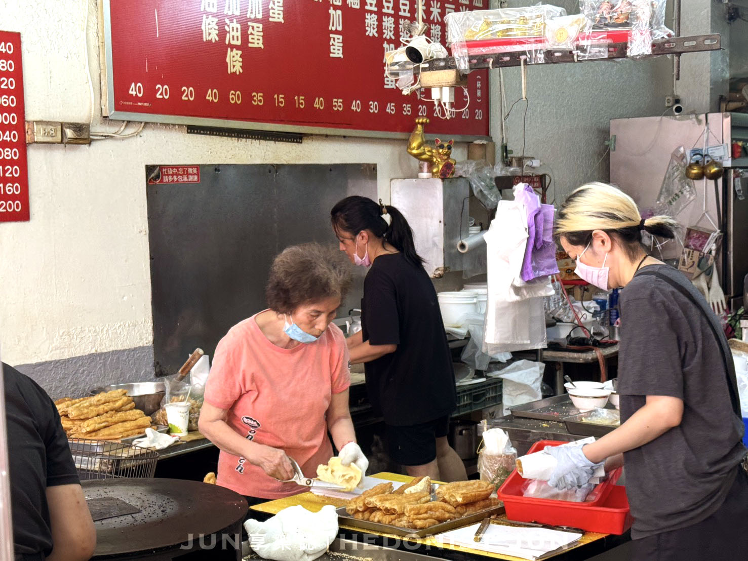 《新北‧三重》正義豆漿店-一甲子老字號燒餅.油條.飯糰 五星級酒店的駐店早餐 - 第11張圖 《新北‧三重》正義豆漿店-一甲子老字號燒餅.油條.飯糰 五星級酒店的駐店早餐