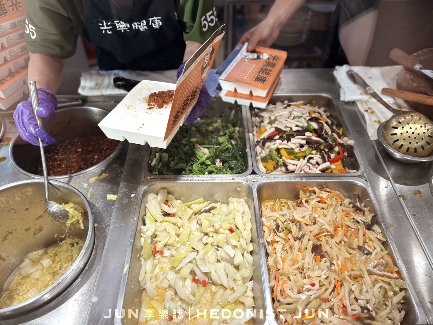 《新北‧三重》光興腿庫-三重排隊美食搬新家!超人氣米其林腿庫豬腳必吃! - 第18張圖 《新北‧三重》光興腿庫-三重排隊美食搬新家!超人氣米其林腿庫豬腳必吃!