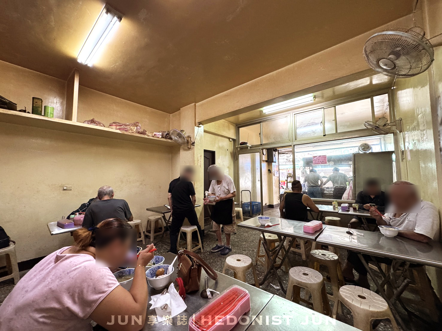 《新北‧三重》阿田麵-今天要半套還全套?三重吃不膩老麵店 - 第13張圖 《新北‧三重》阿田麵-今天要半套還全套?三重吃不膩老麵店