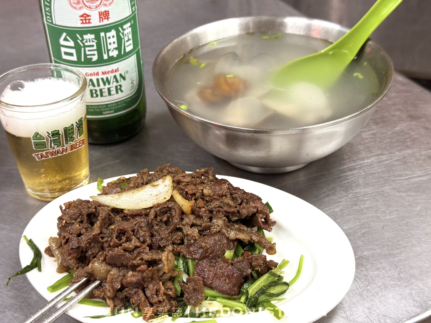 《新北‧三重》天橋下北港李生炒羊肉-老三重人的宵夜場 祖傳祕方炒羊肉半世紀飄香