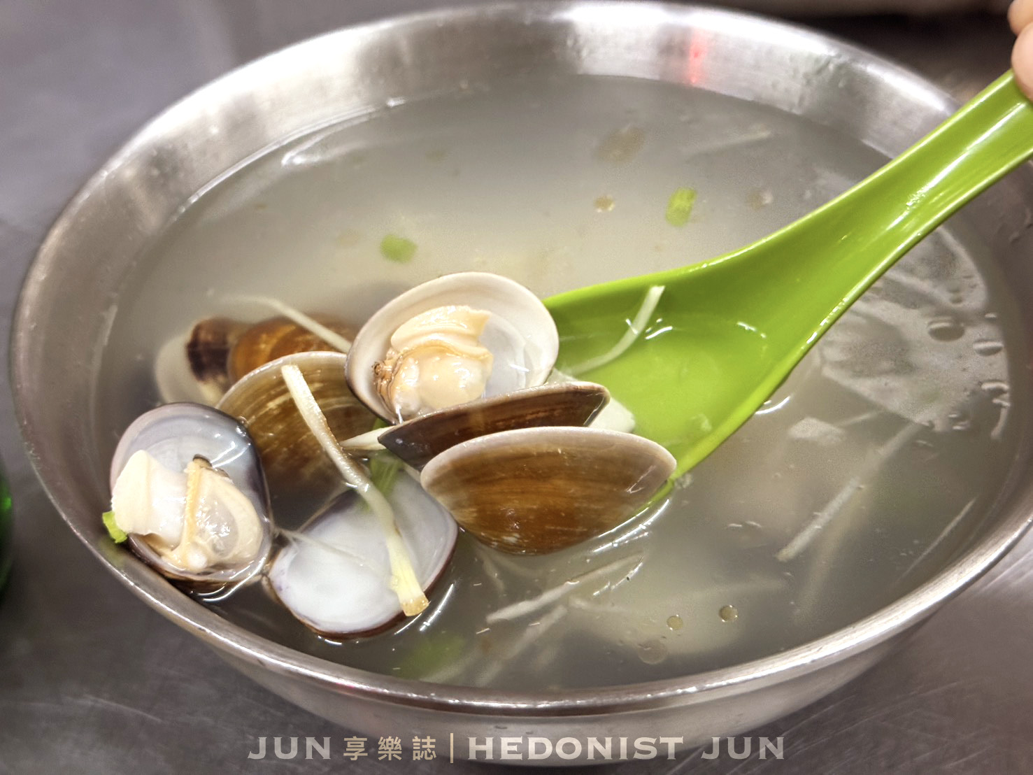 《新北‧三重》天橋下北港李生炒羊肉-老三重人的宵夜場 祖傳祕方炒羊肉半世紀飄香