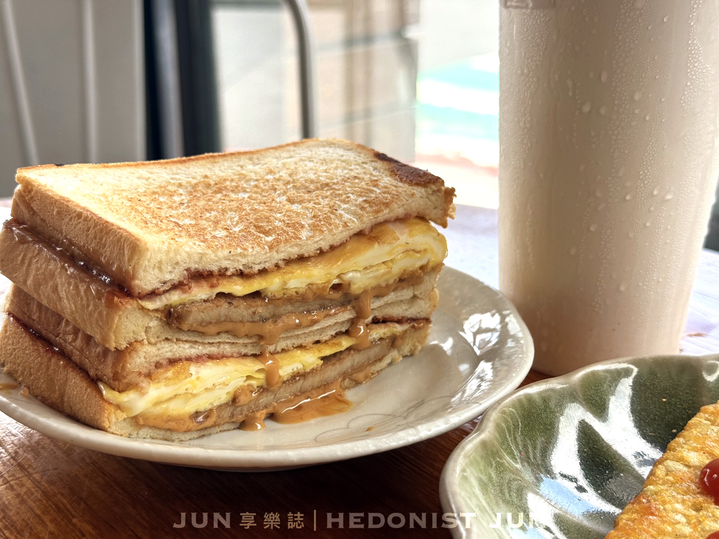 《新北‧三重》春米鐵板吐司 Toast & Coffee-斷面秀超欠吃！三重屹立不搖的老牌鐵板吐司